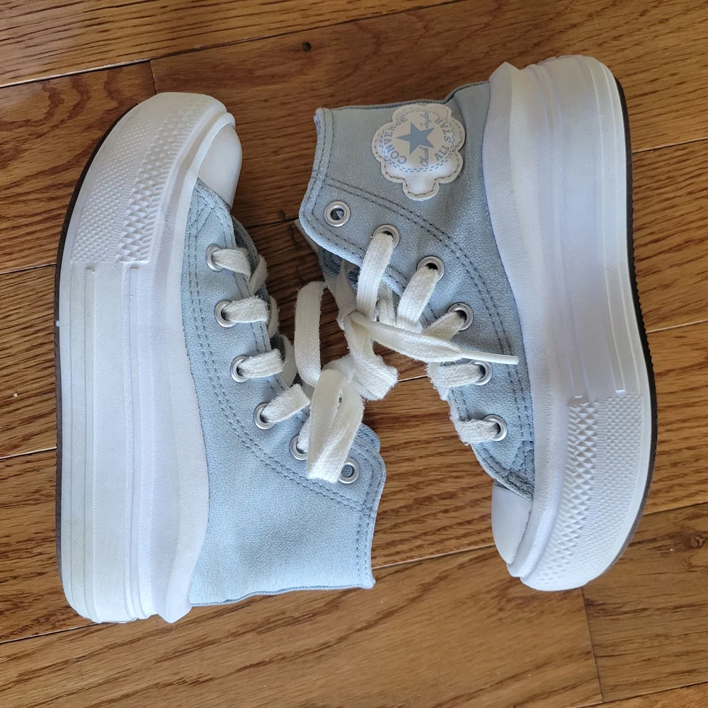 Converse Kids High-Top Platform Sneakers - Light Blue and White - Picture 1 of 8